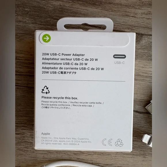 Apple USB-C 1 M Length Braided Cable + 20W USB-C Power Adapter - Picture 3 of 7